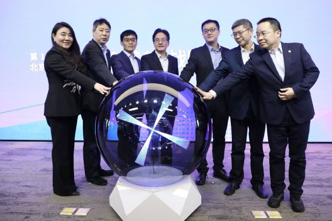他们踢得并不差，他们的状态很好，他们可能会熬过这个冬天——从十一月到明年二月——我以前很喜欢这个时期。